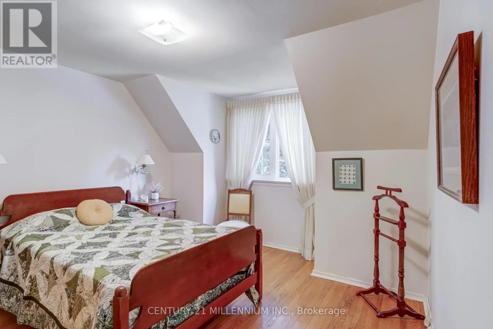 12 ALDERWAY AVENUE