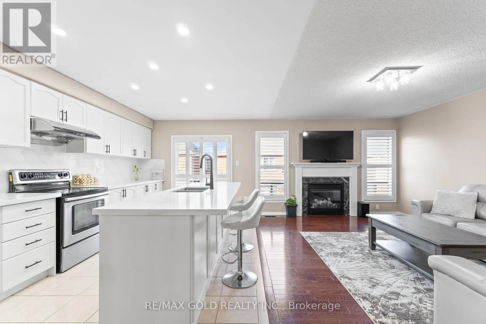 72 NEWINGTON CRESCENT