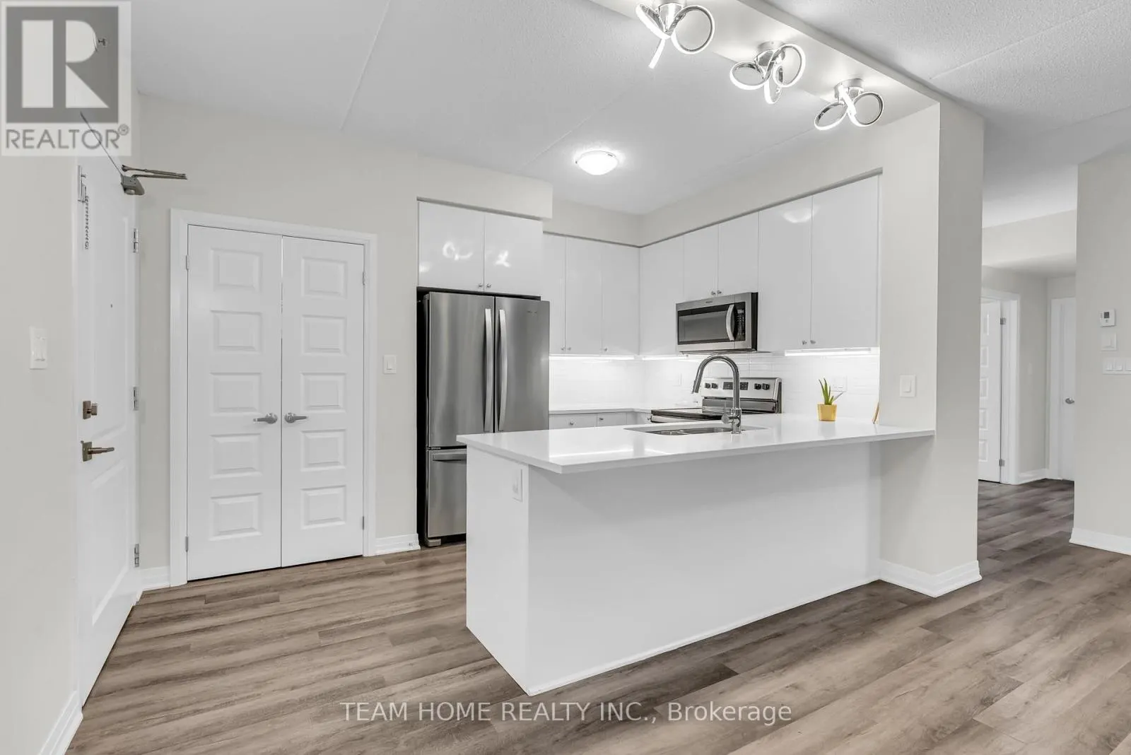 220 - 610 FARMSTEAD DRIVE