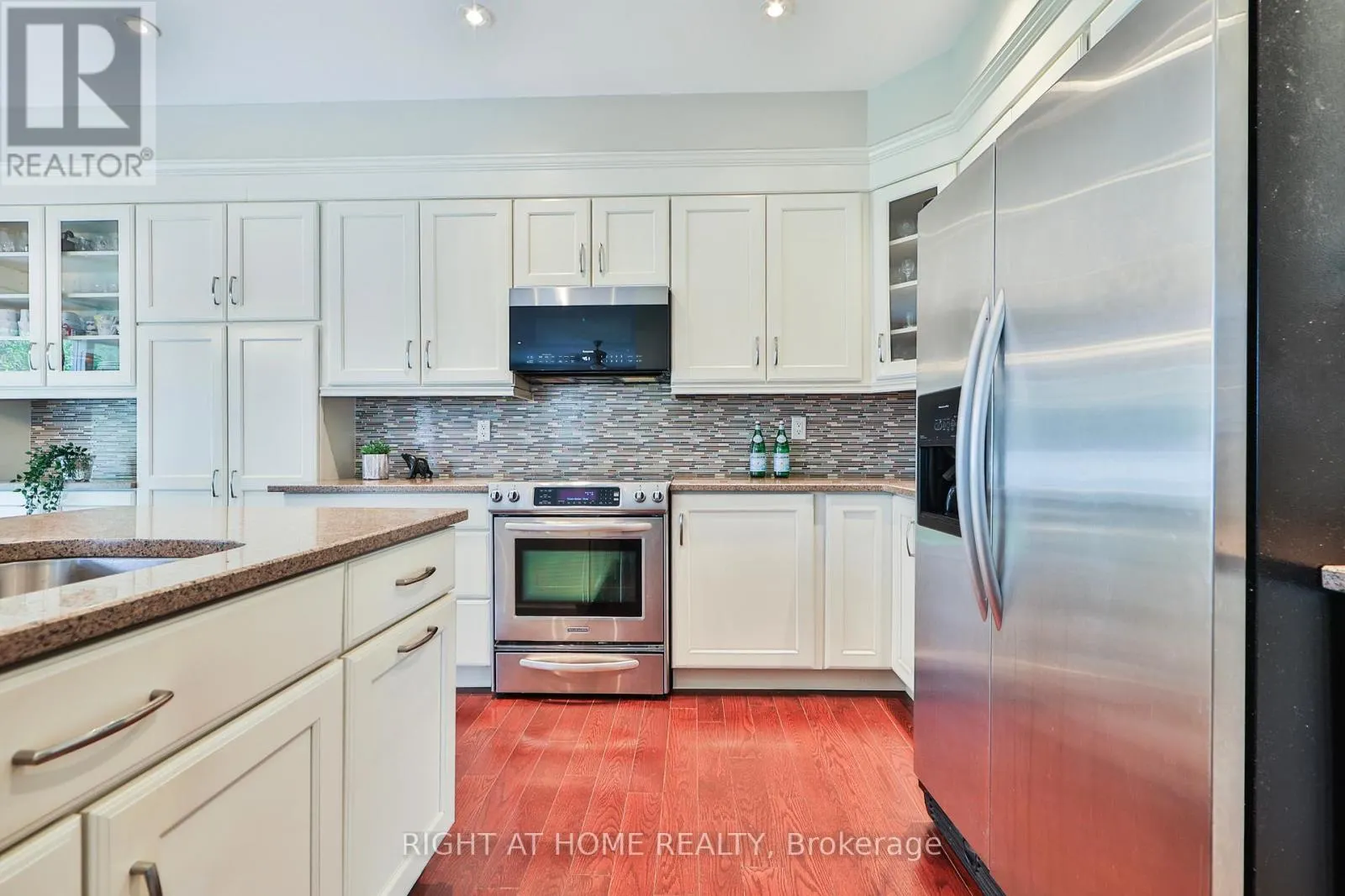 2435 VALLEY FOREST WAY