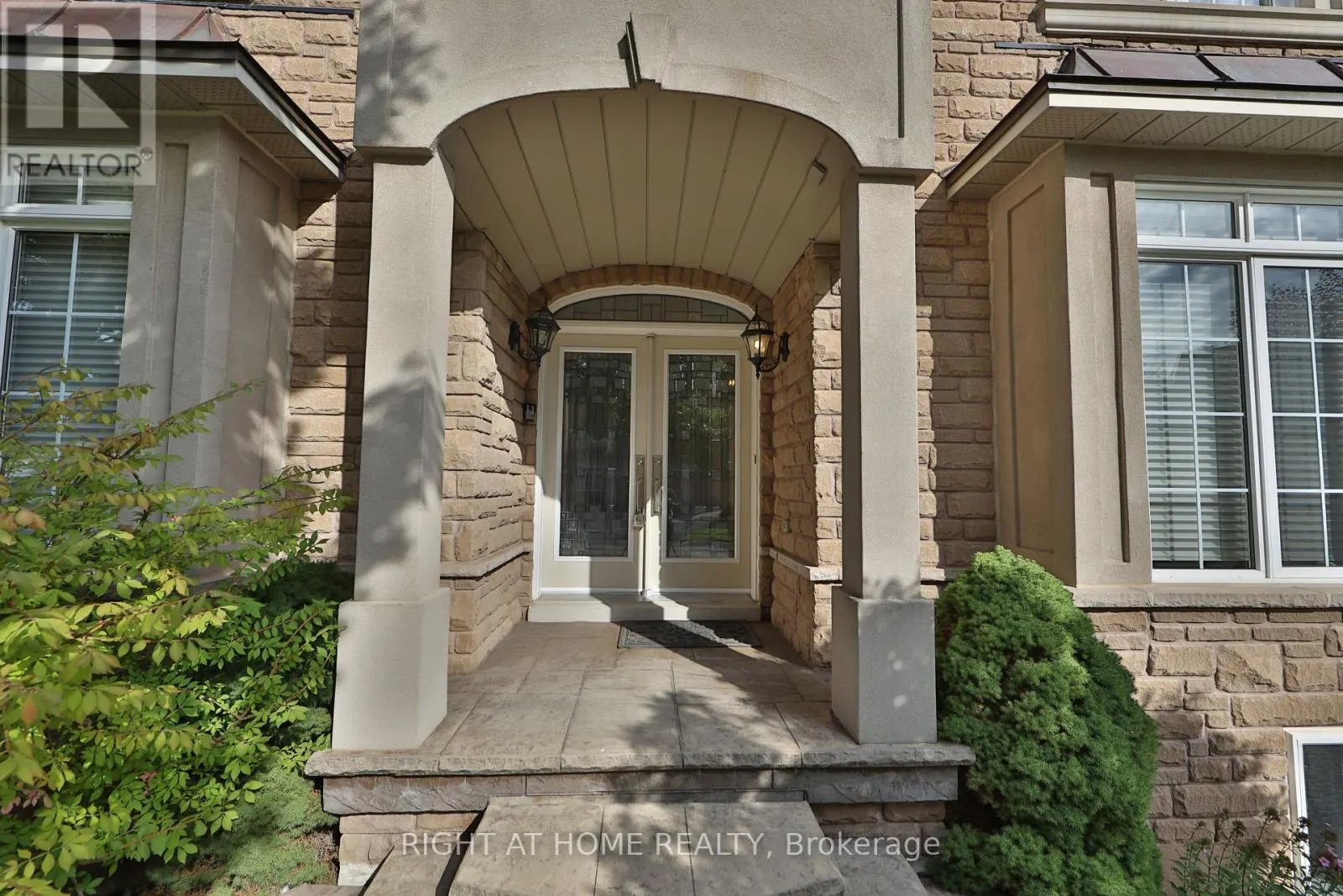 2435 VALLEY FOREST WAY