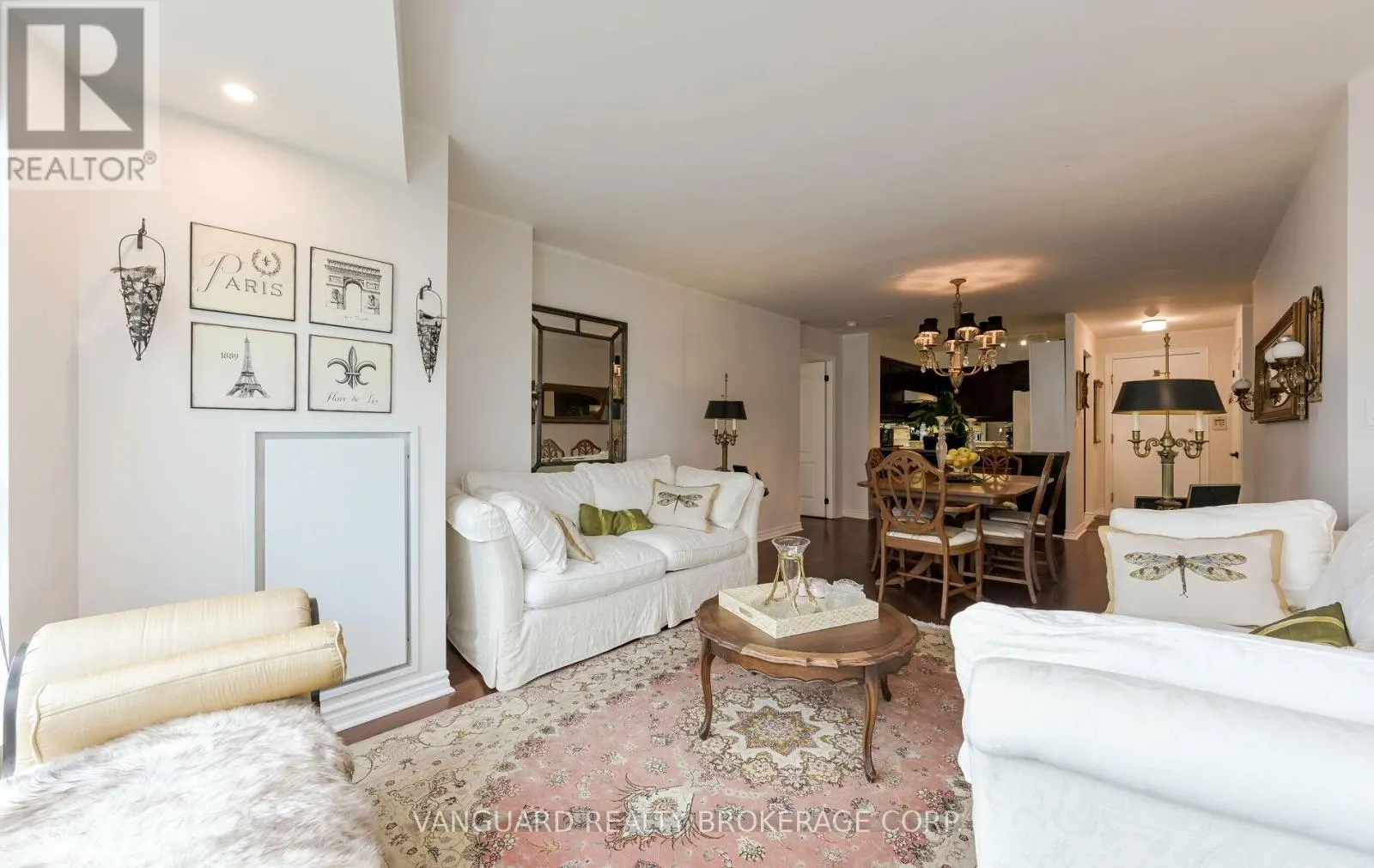 606 - 2111 LAKE SHORE BOULEVARD W