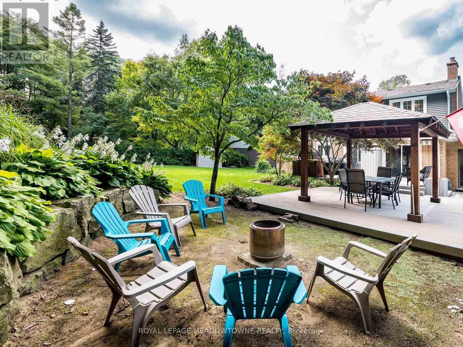 40 HILLTOP DRIVE