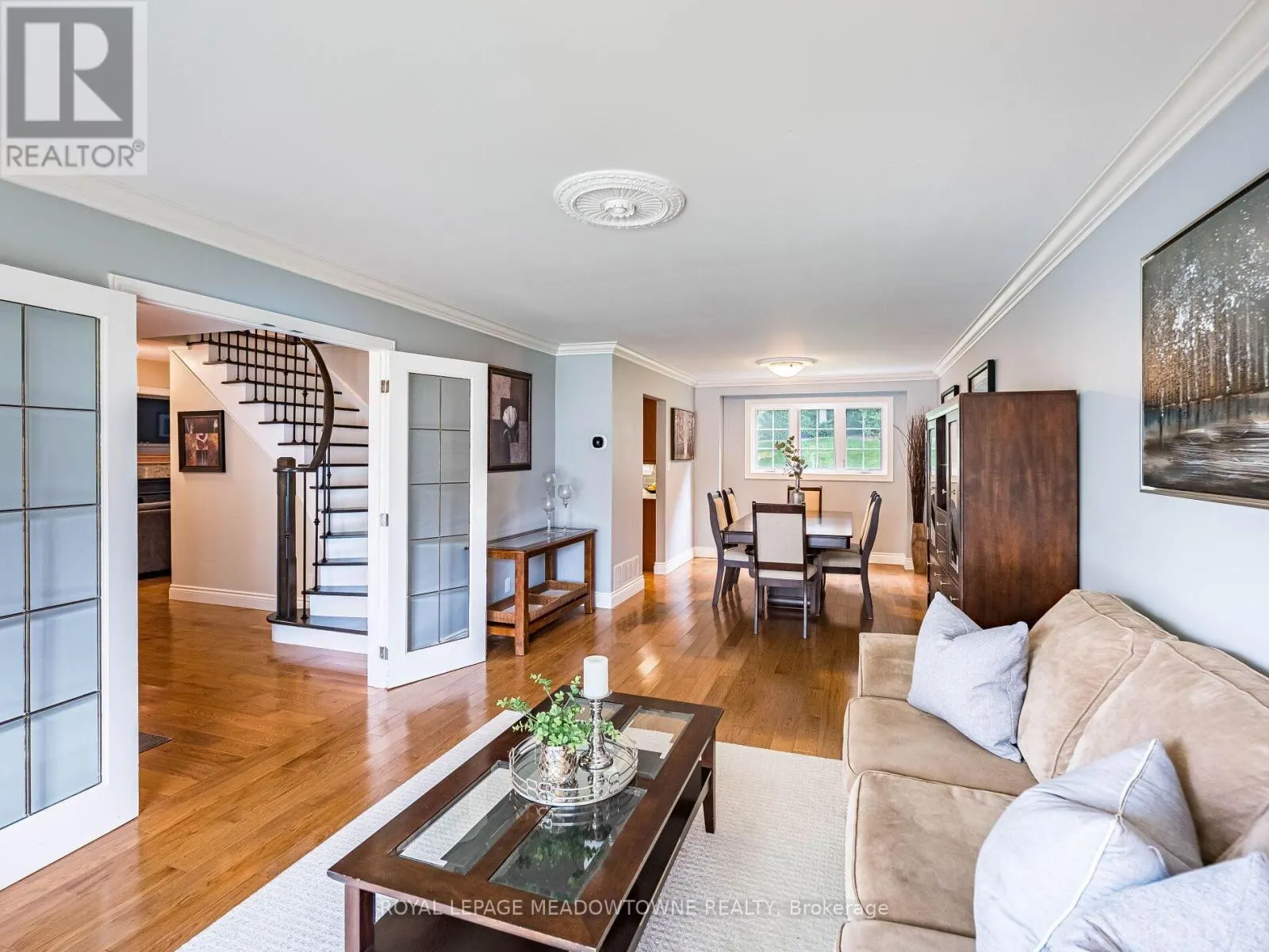 40 HILLTOP DRIVE