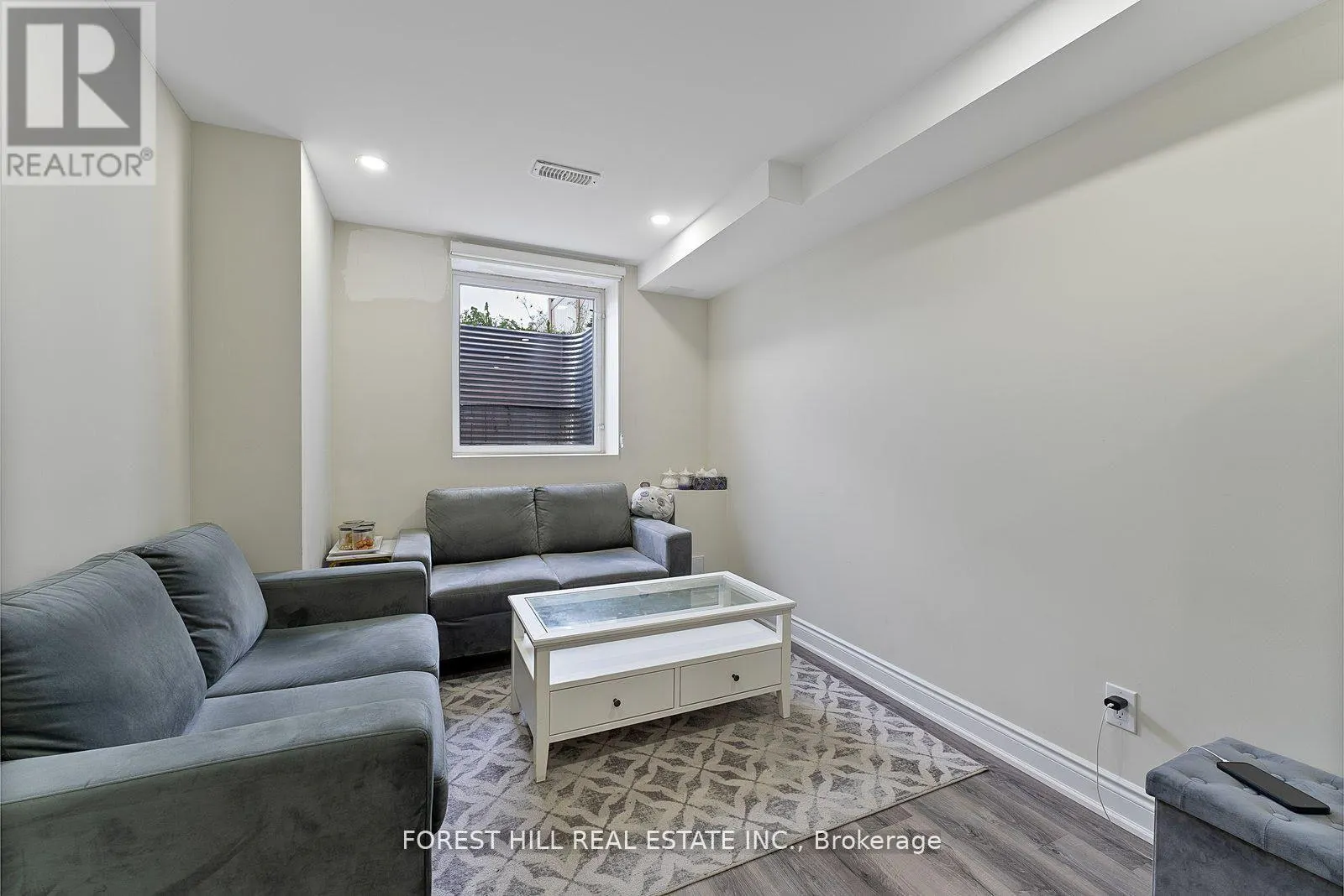 BSMT - 24 FORDHAM ROAD