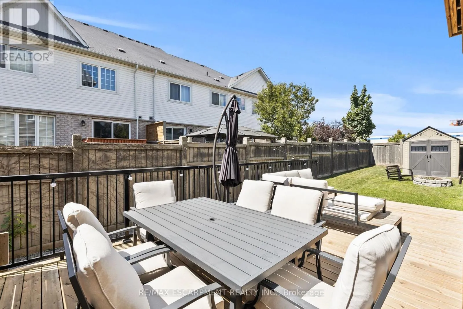 22 - 4823 THOMAS ALTON BOULEVARD