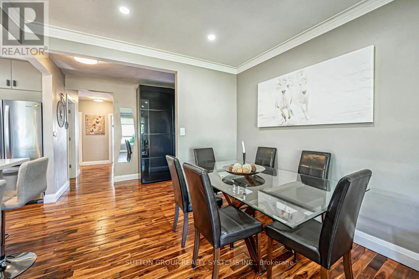 366 RENFORTH DRIVE