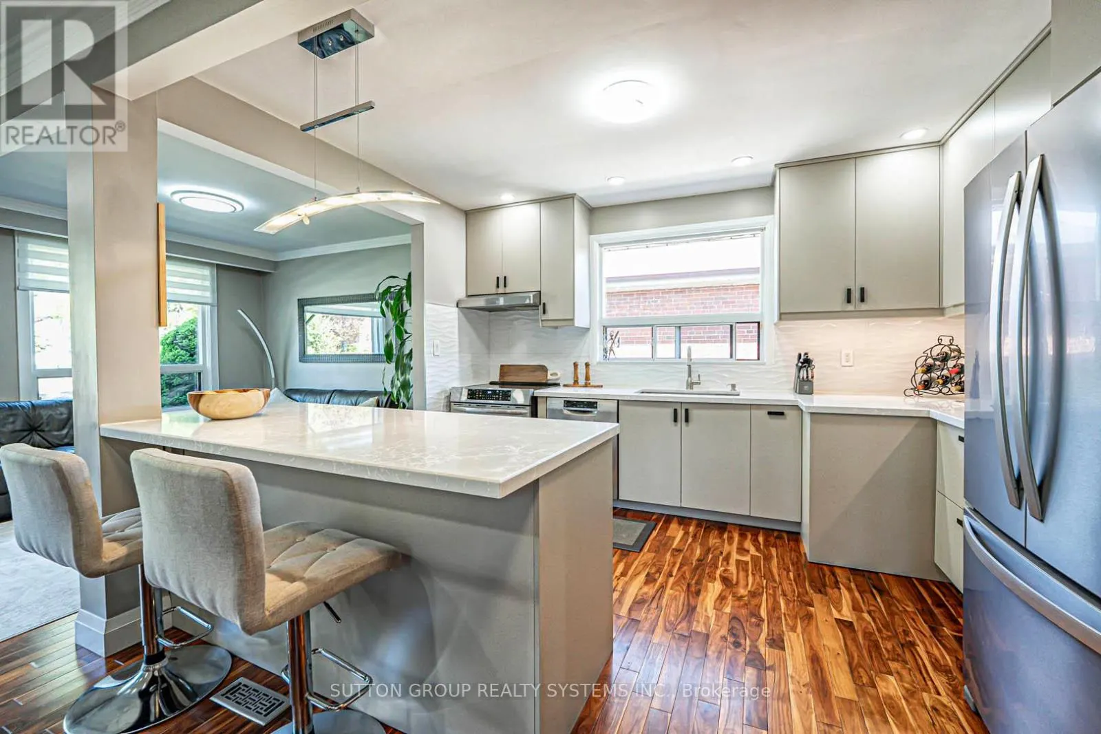 366 RENFORTH DRIVE