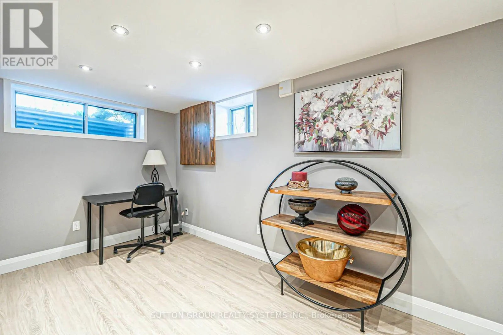 366 RENFORTH DRIVE