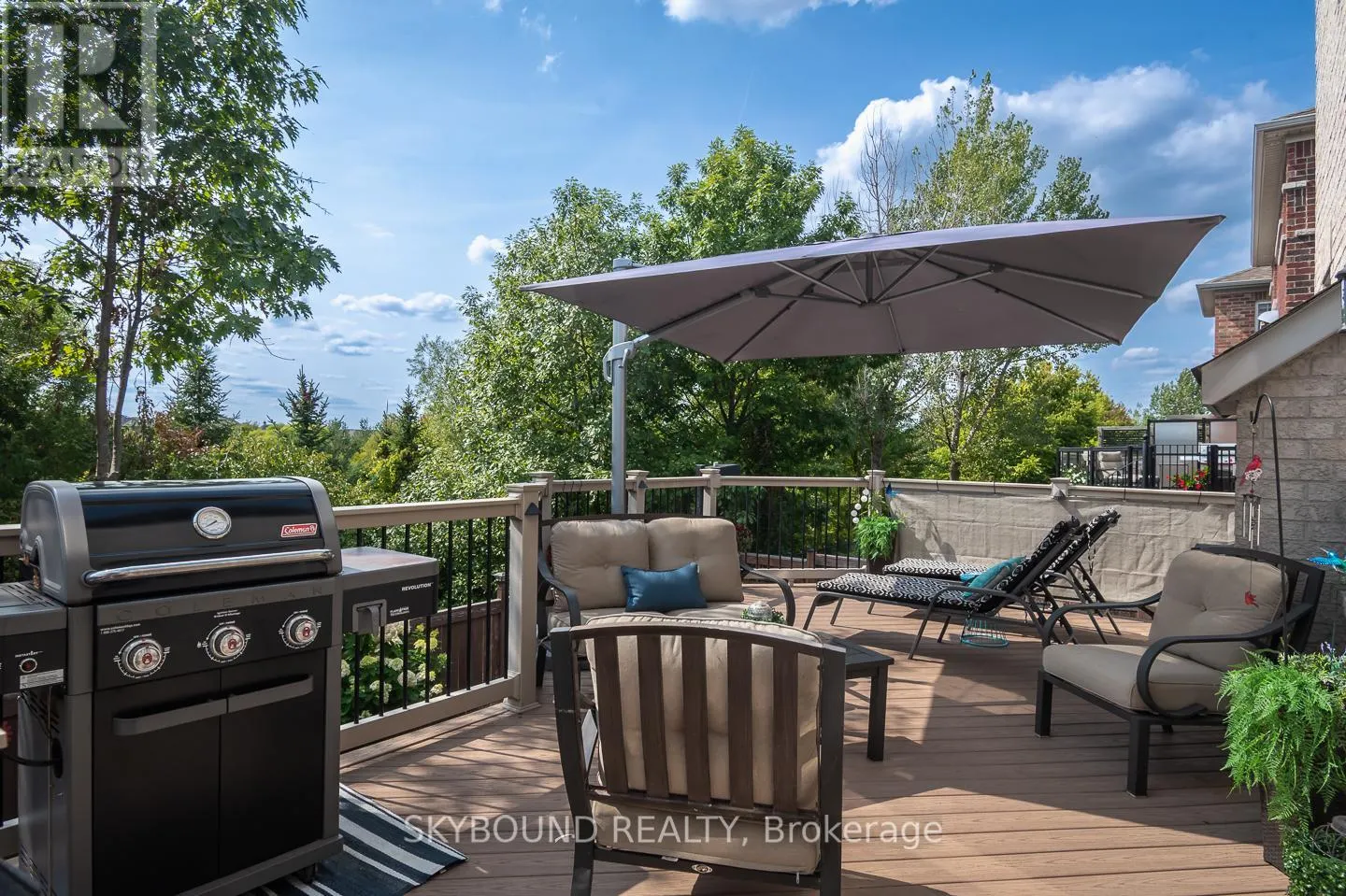 38 SILVER POND DRIVE