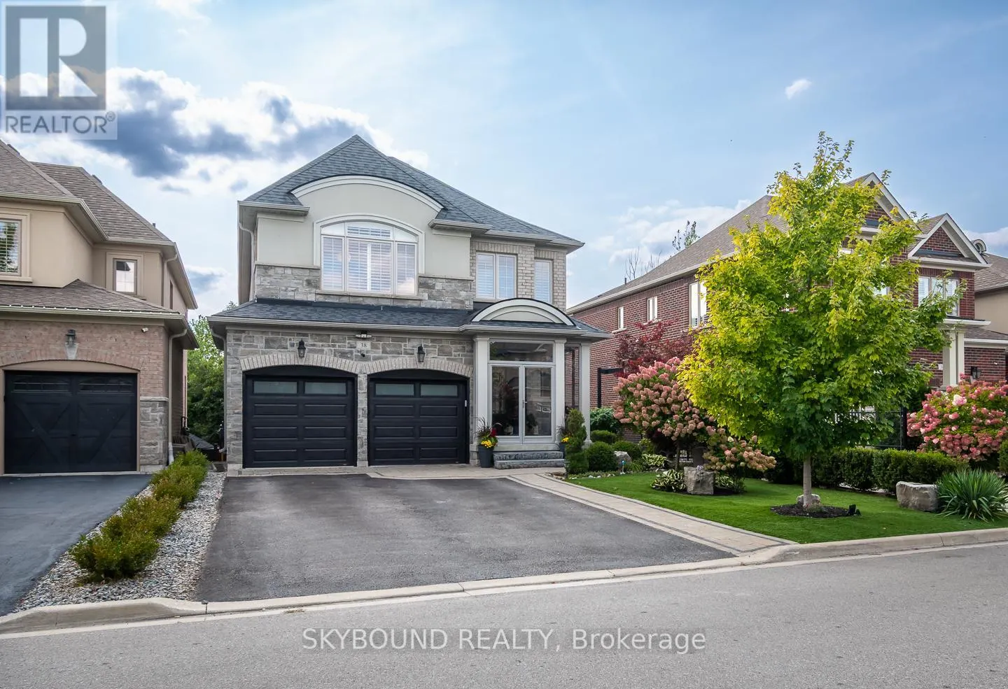 38 SILVER POND DRIVE
