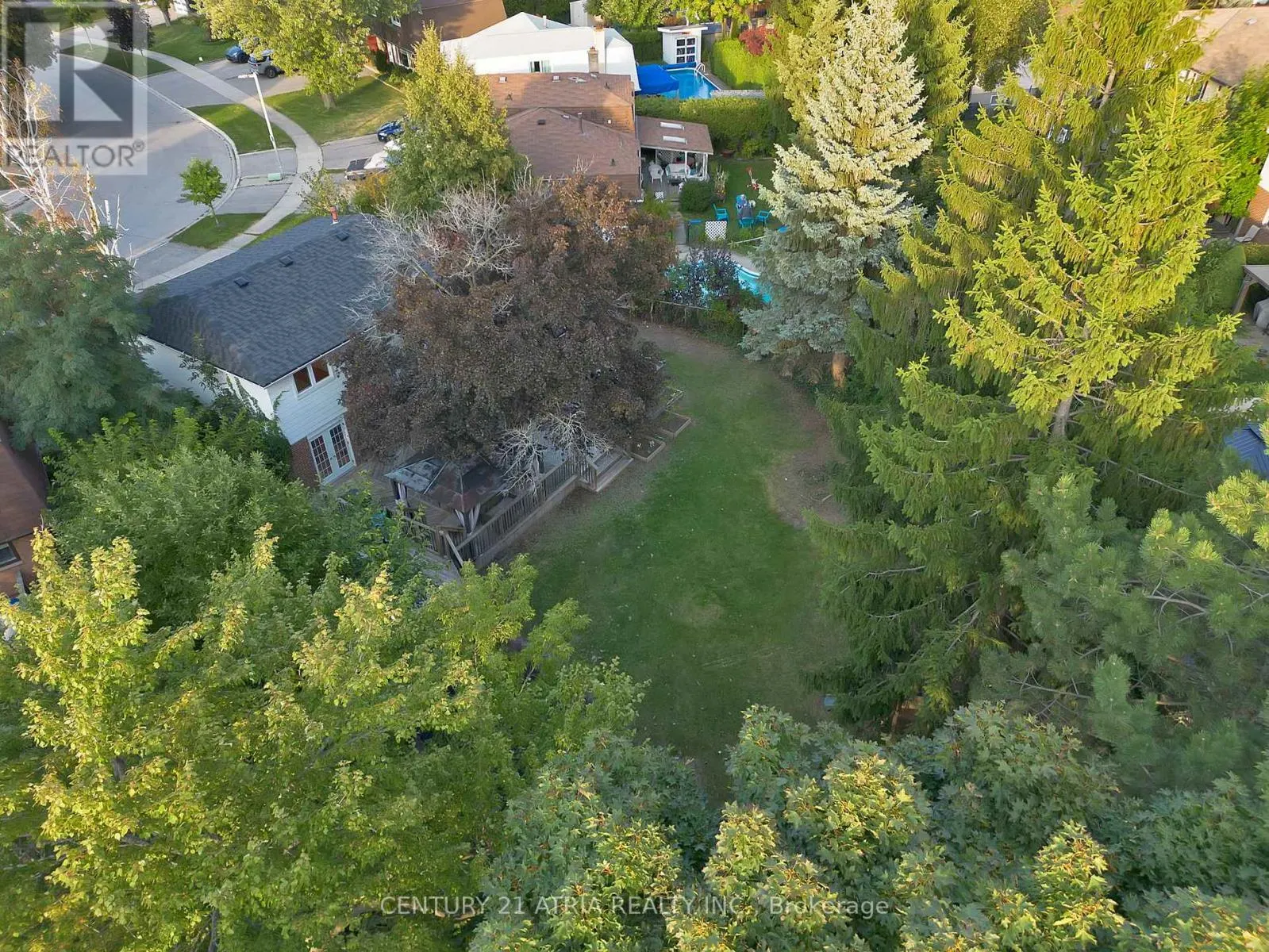 3222 HORNBEAM CRESCENT
