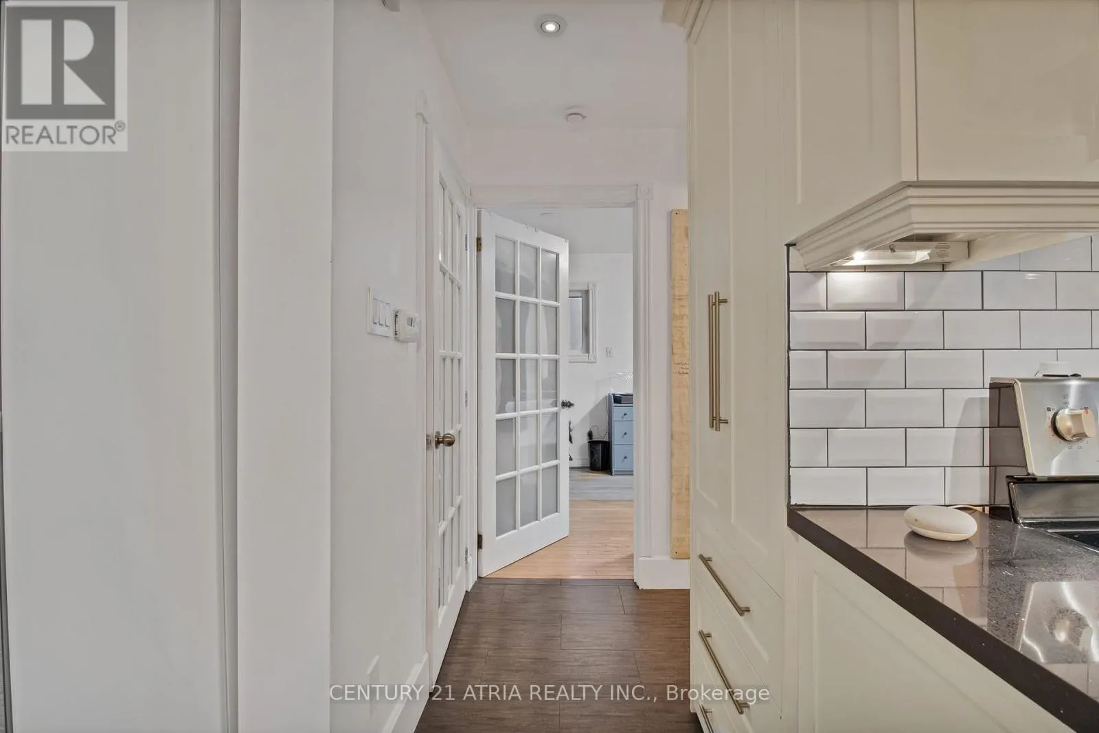 3222 HORNBEAM CRESCENT