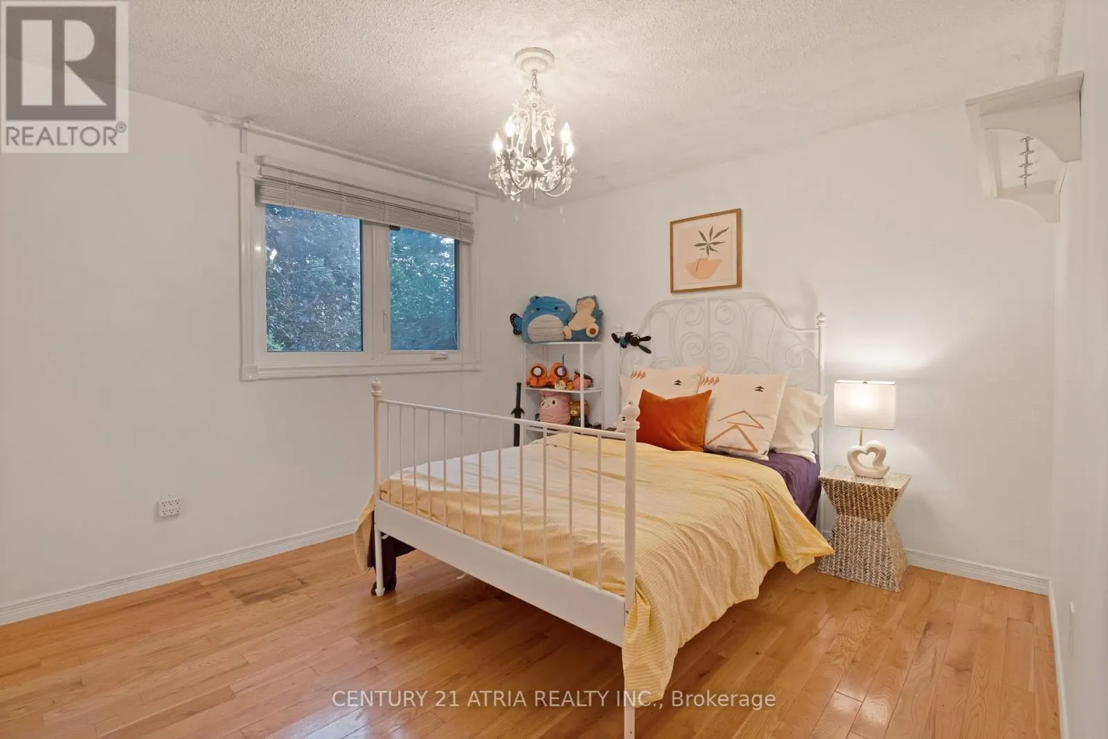 3222 HORNBEAM CRESCENT