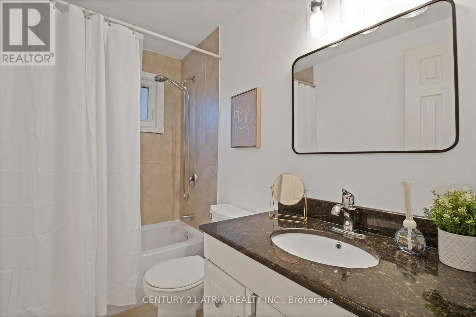 3222 HORNBEAM CRESCENT