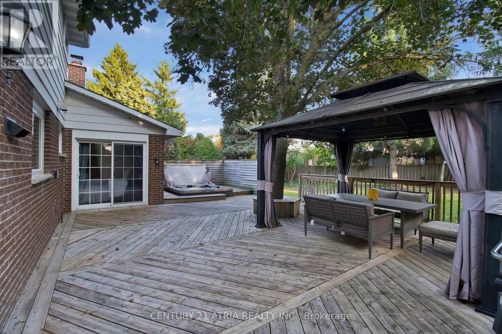 3222 HORNBEAM CRESCENT