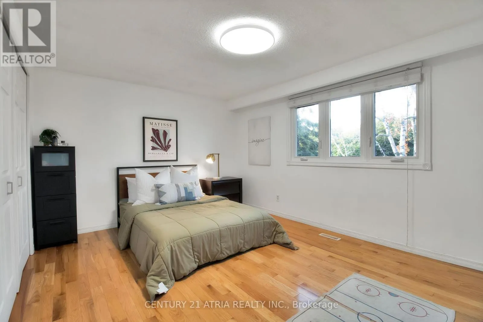 3222 HORNBEAM CRESCENT