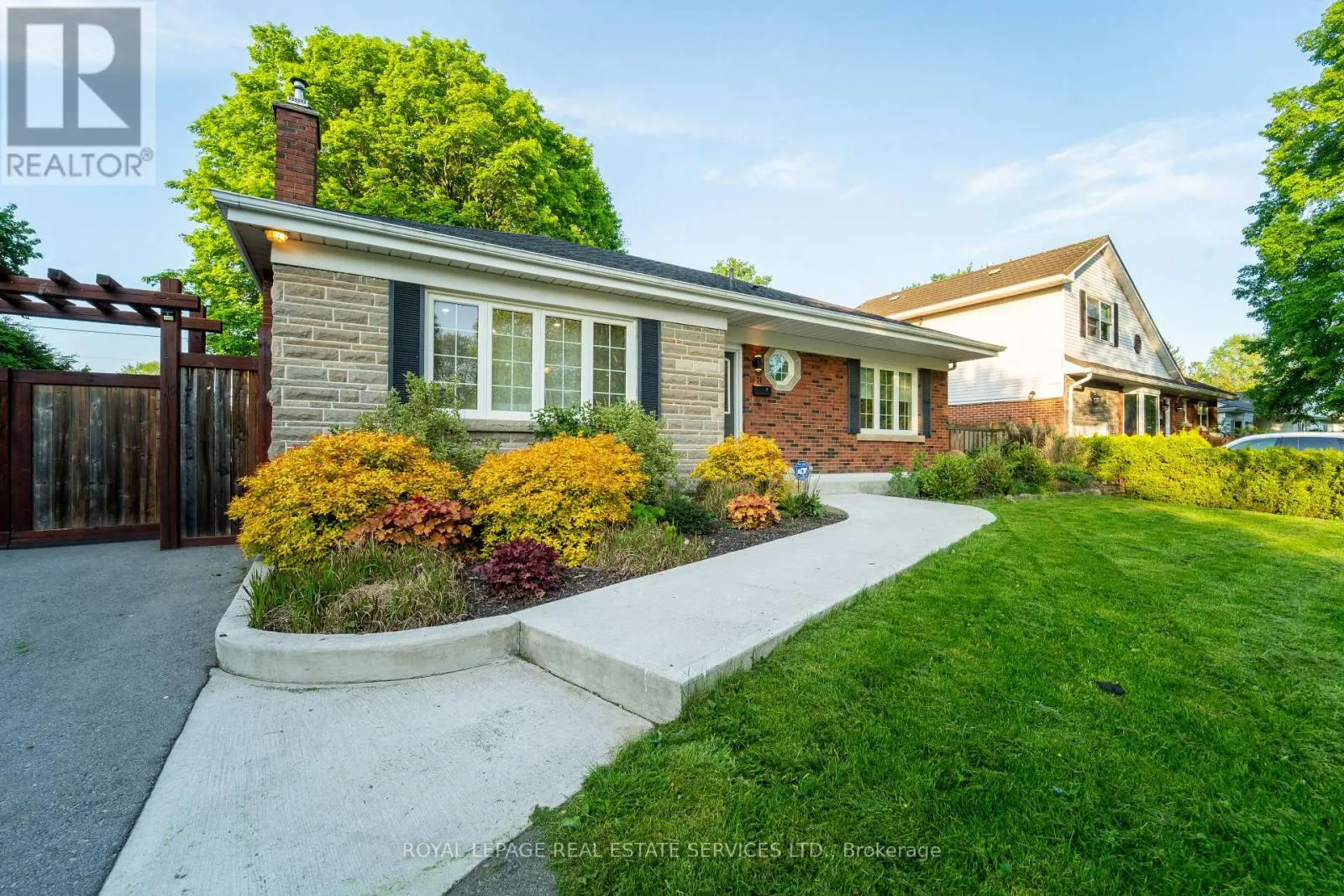 1071 JOAN DRIVE
