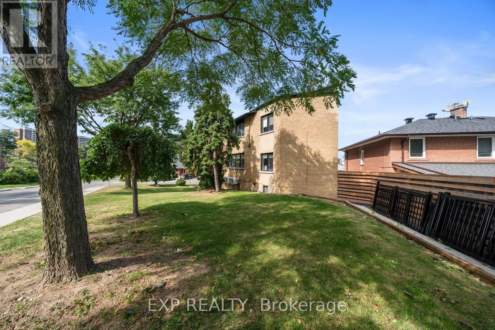 5 BRENDWIN ROAD