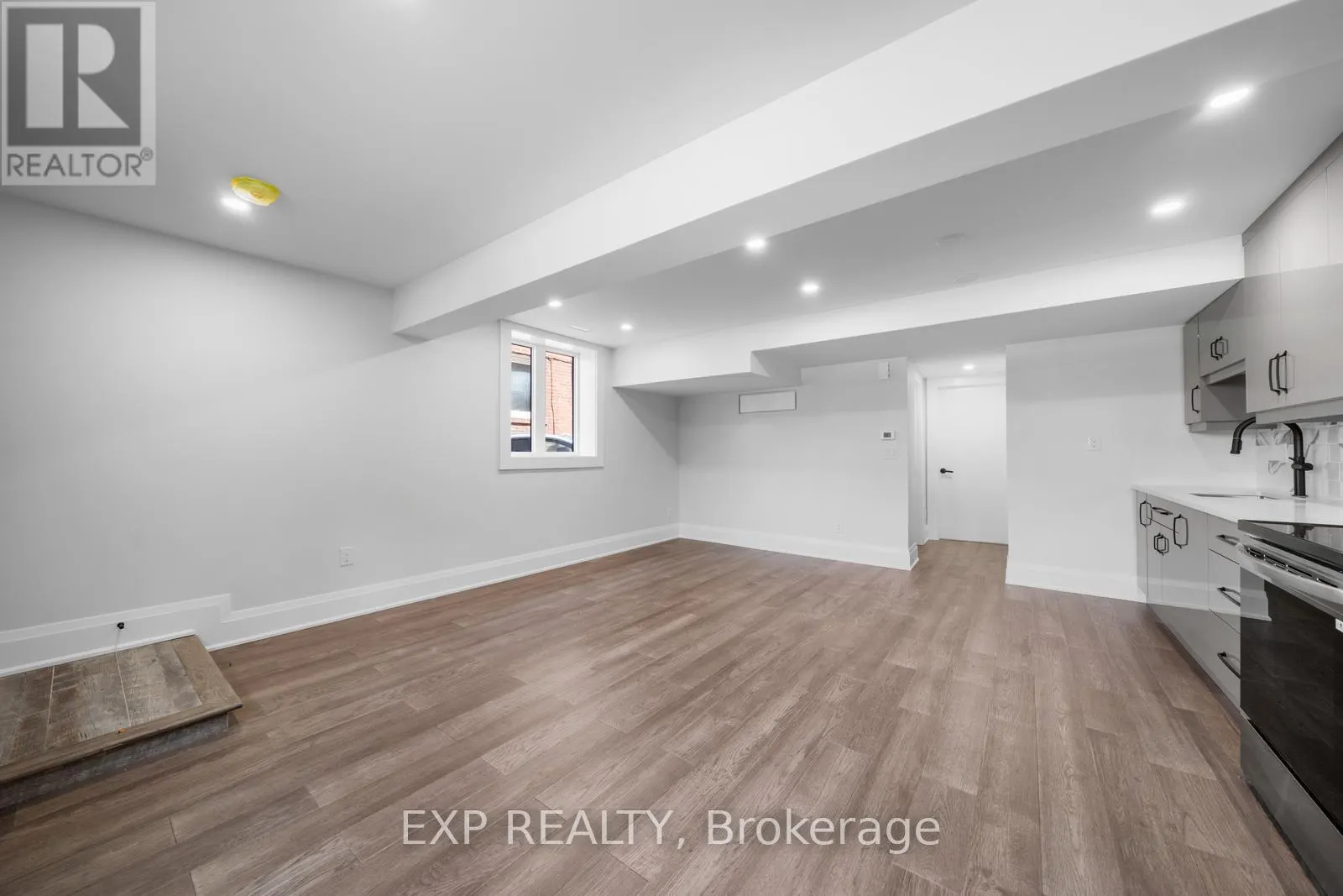 5 BRENDWIN ROAD