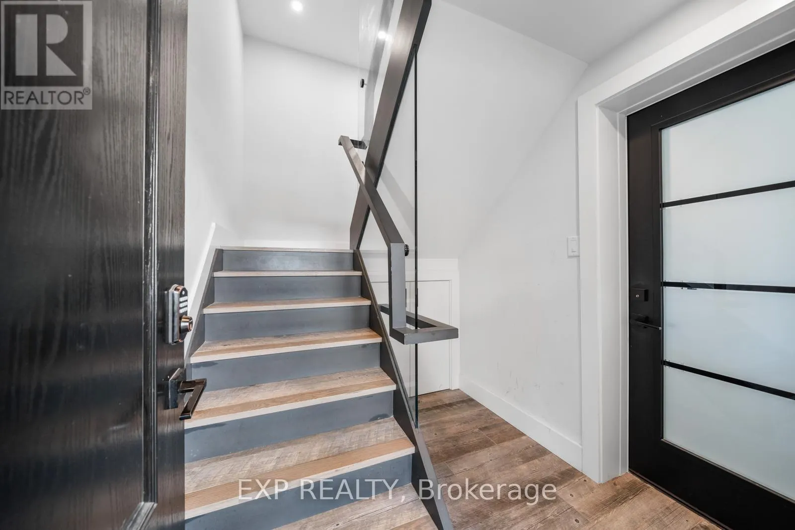 5 BRENDWIN ROAD