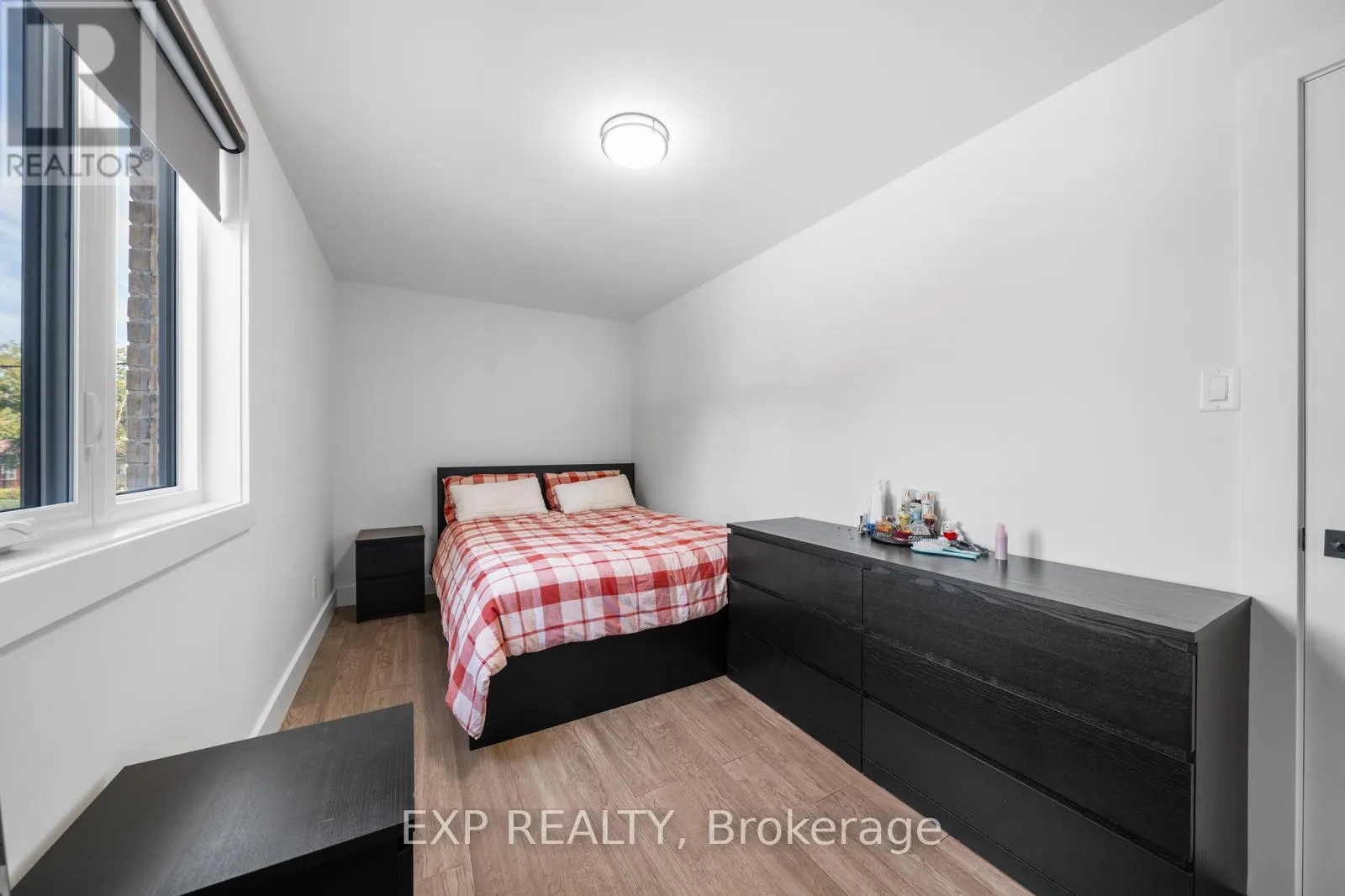 5 BRENDWIN ROAD