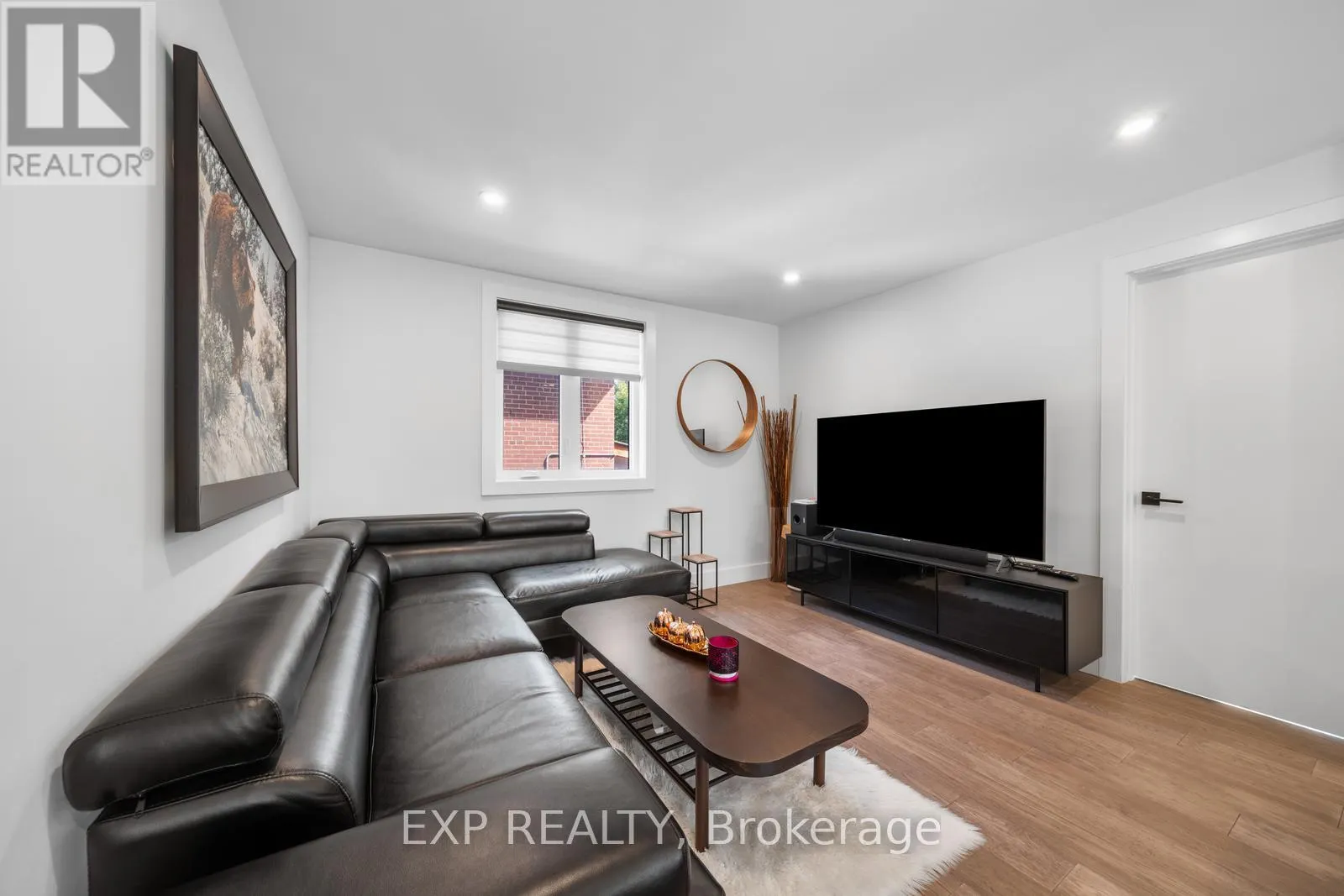 5 BRENDWIN ROAD