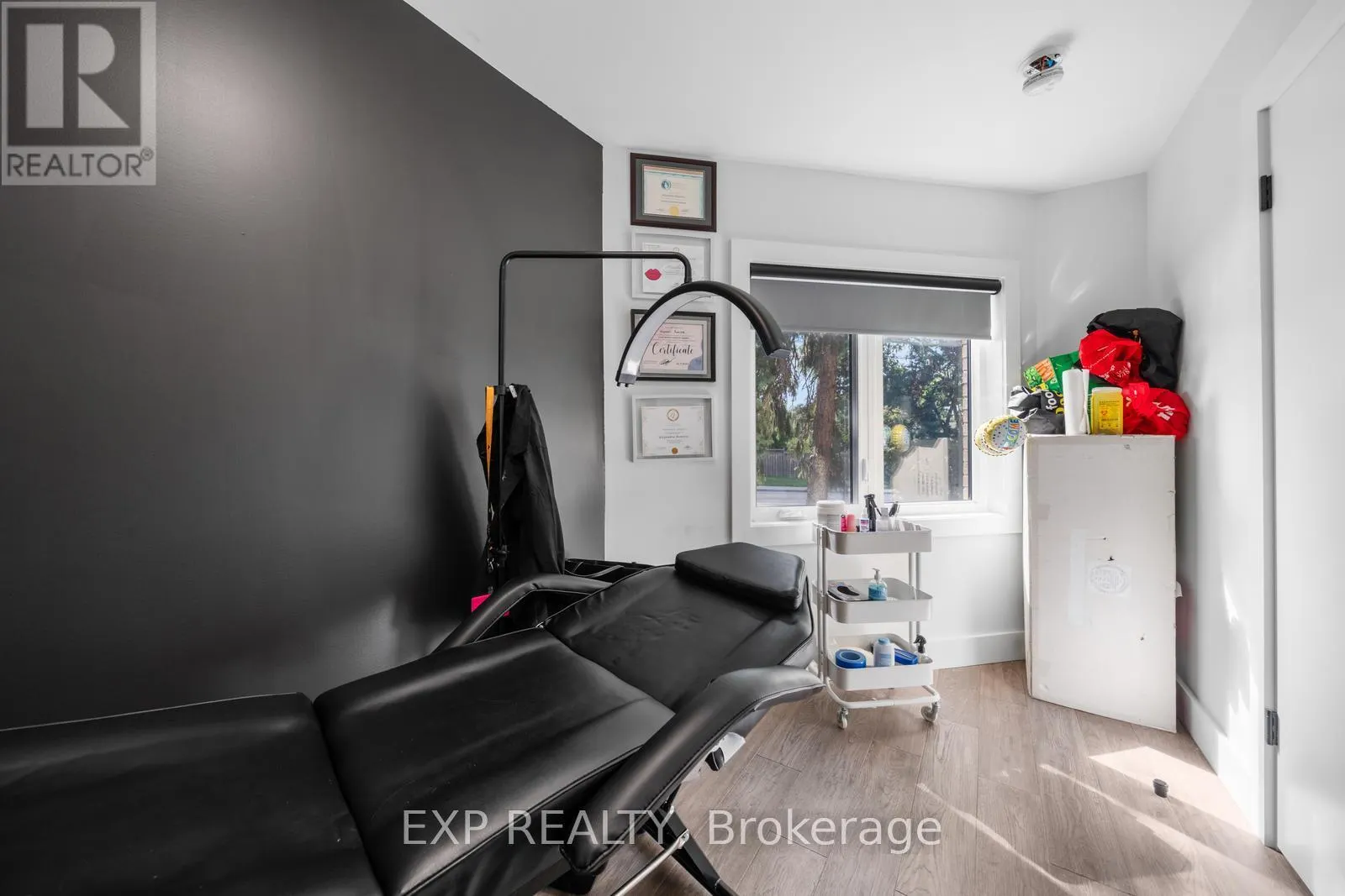 5 BRENDWIN ROAD