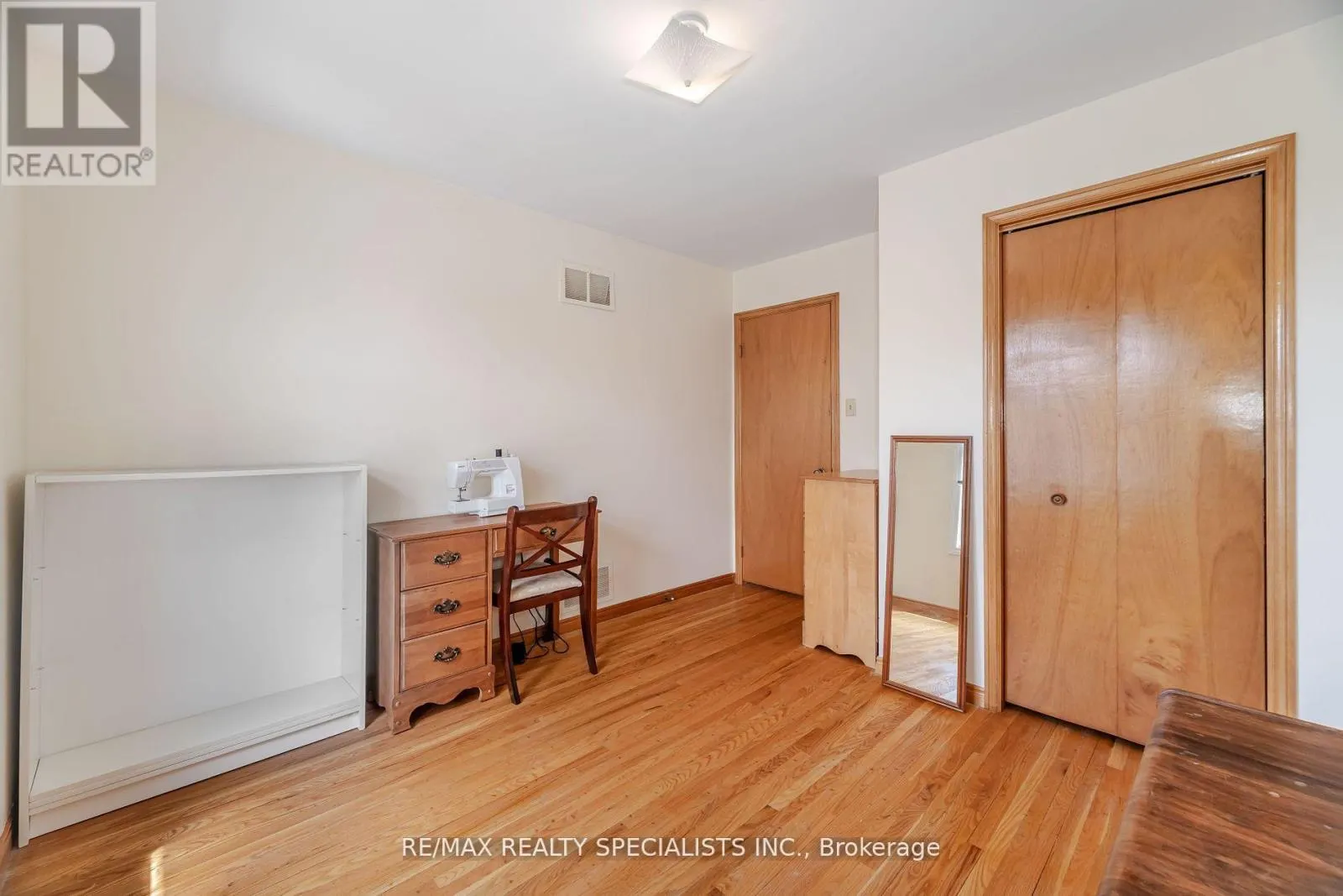 4103 WOODINGTON DRIVE