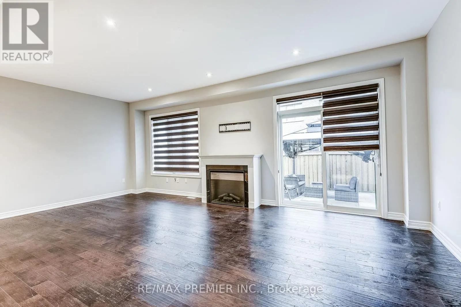 358 CLOCKWORK DRIVE