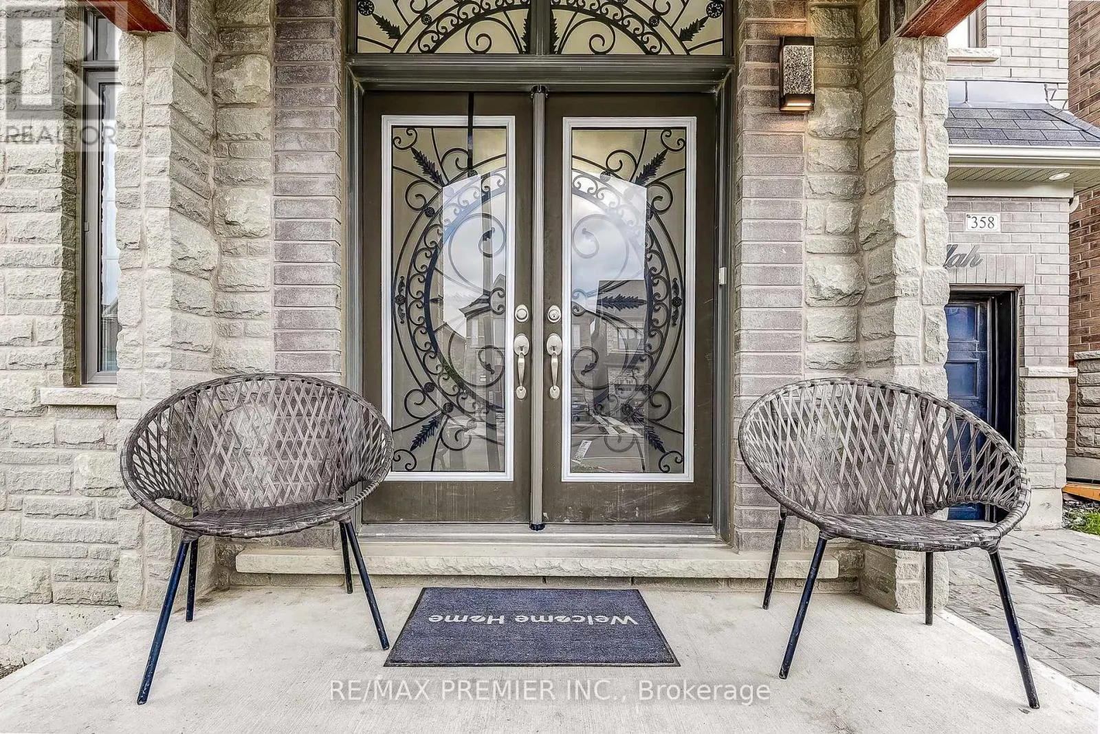 358 CLOCKWORK DRIVE