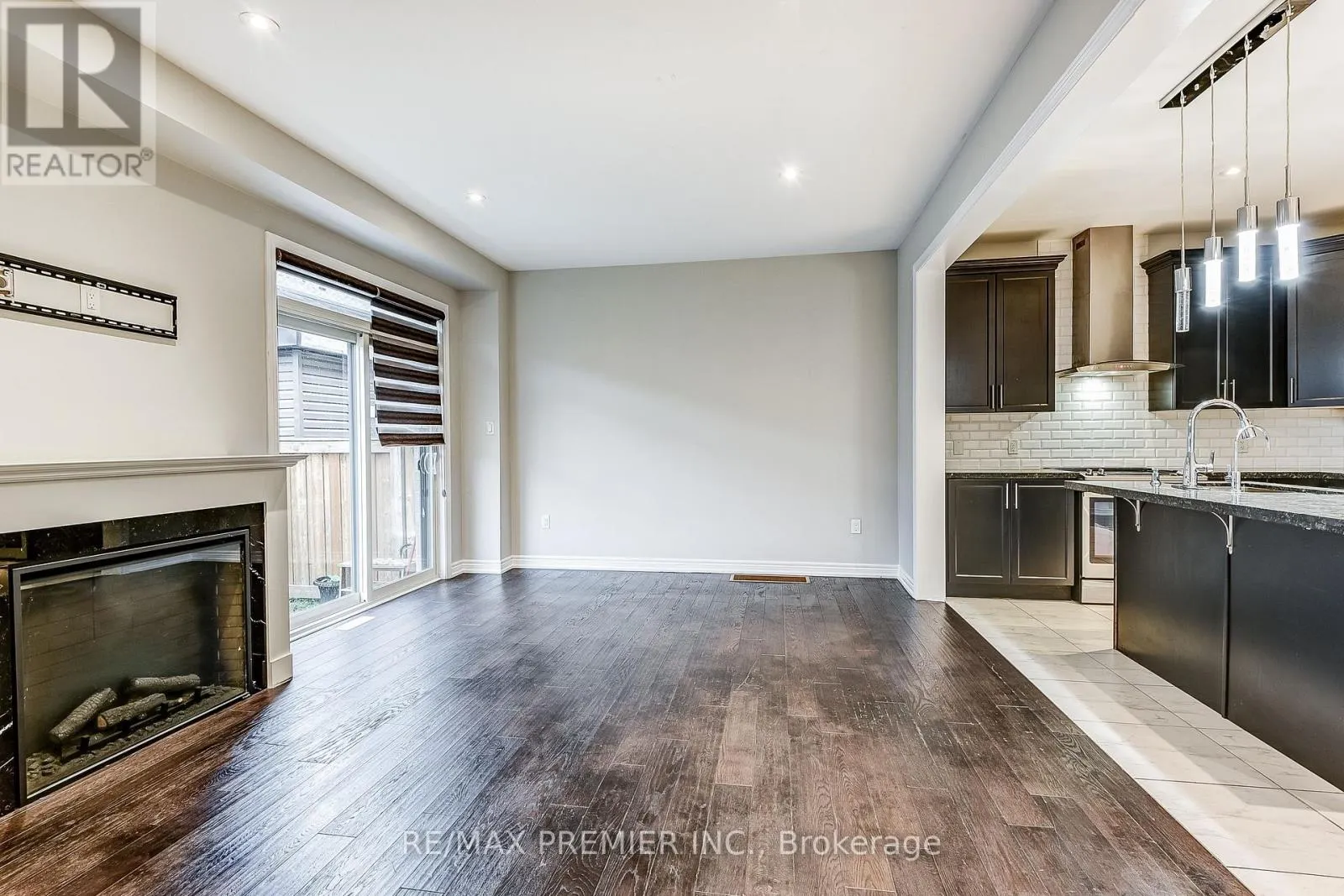 358 CLOCKWORK DRIVE
