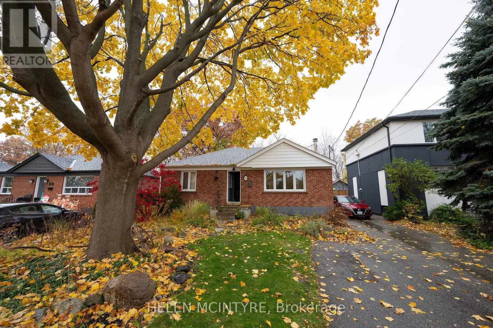 34 DUNNING CRESCENT