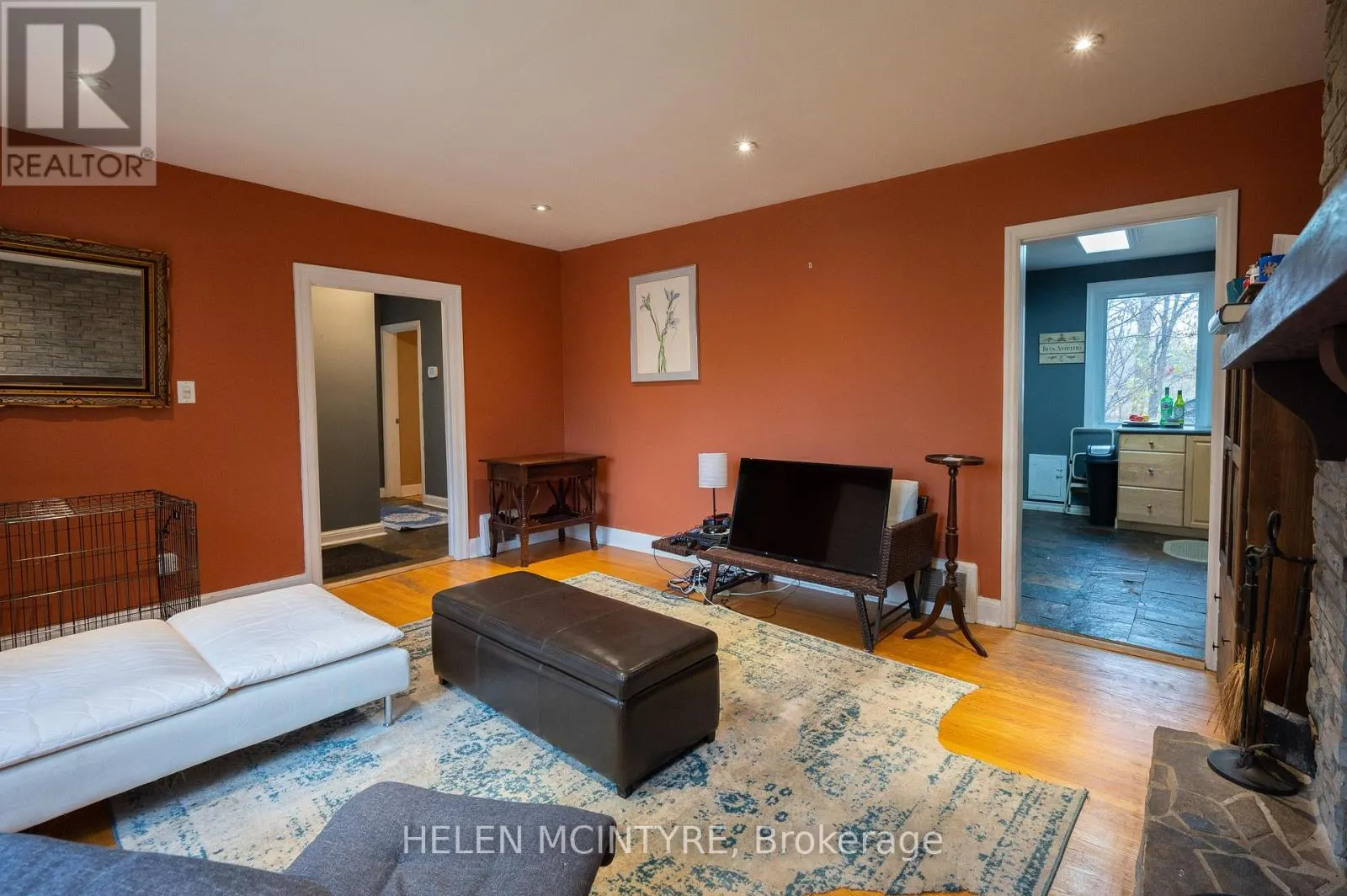 34 DUNNING CRESCENT