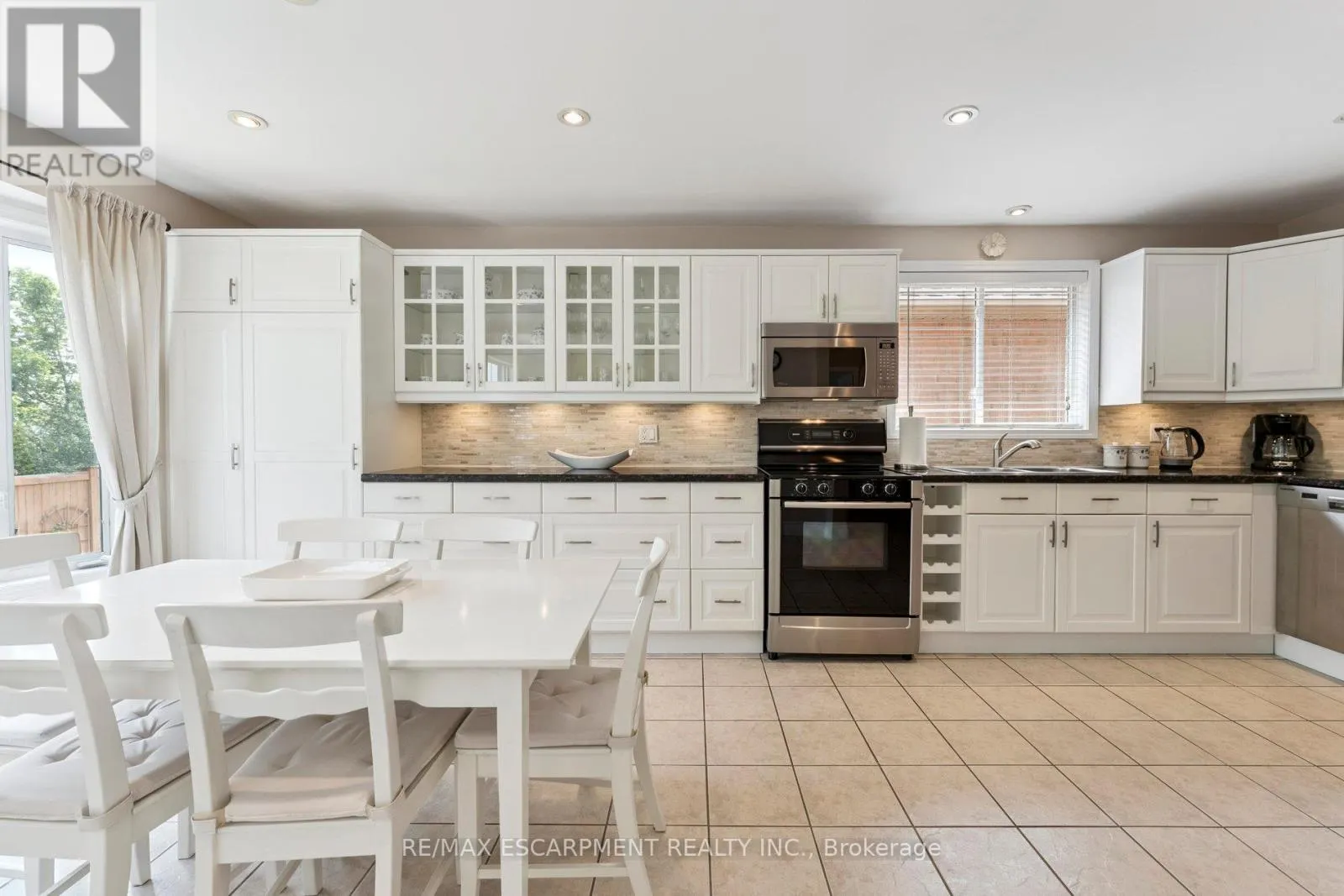 1650 ALLAN CRESCENT