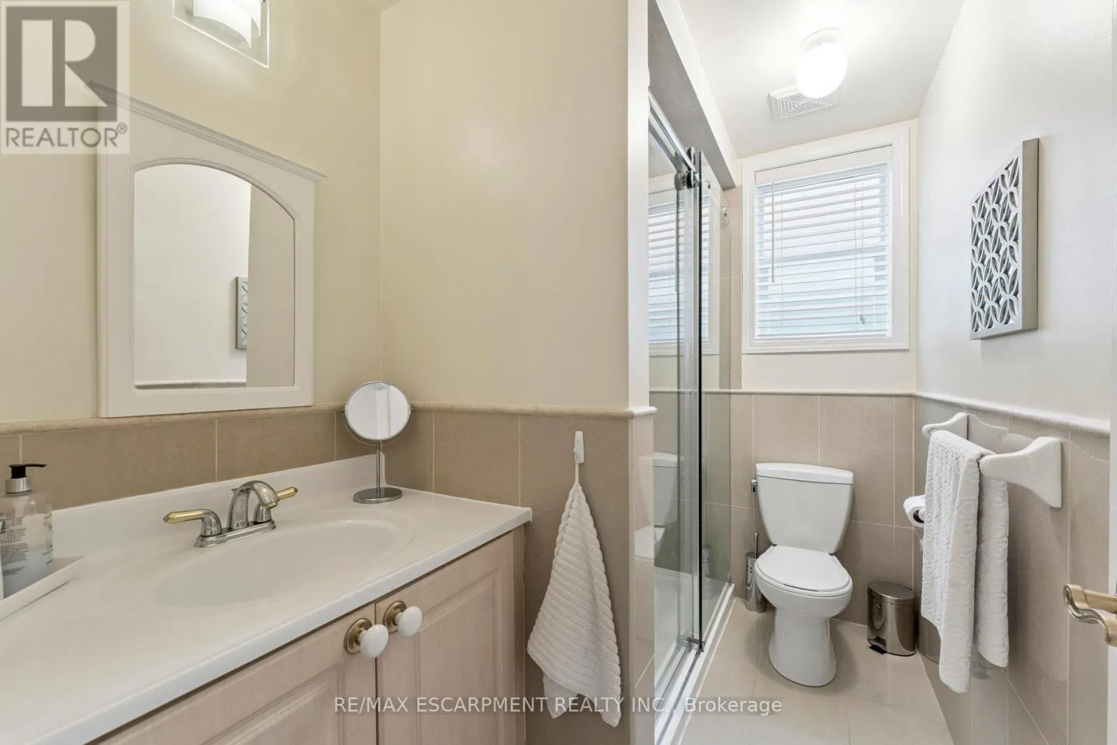 1650 ALLAN CRESCENT