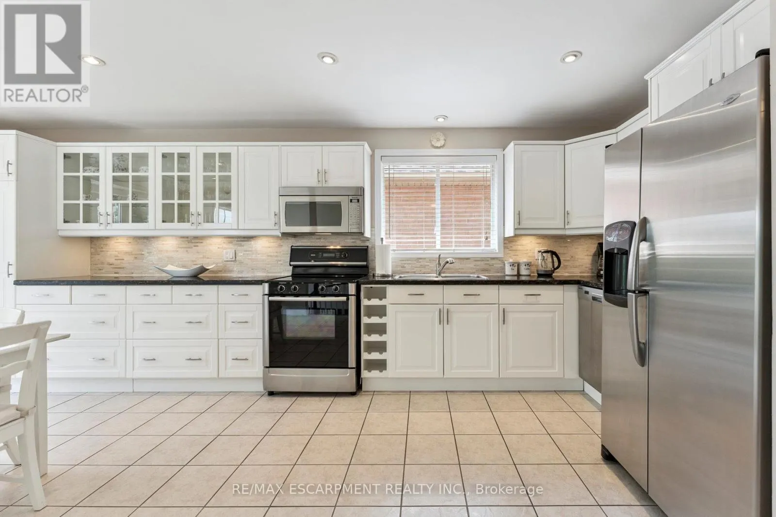 1650 ALLAN CRESCENT