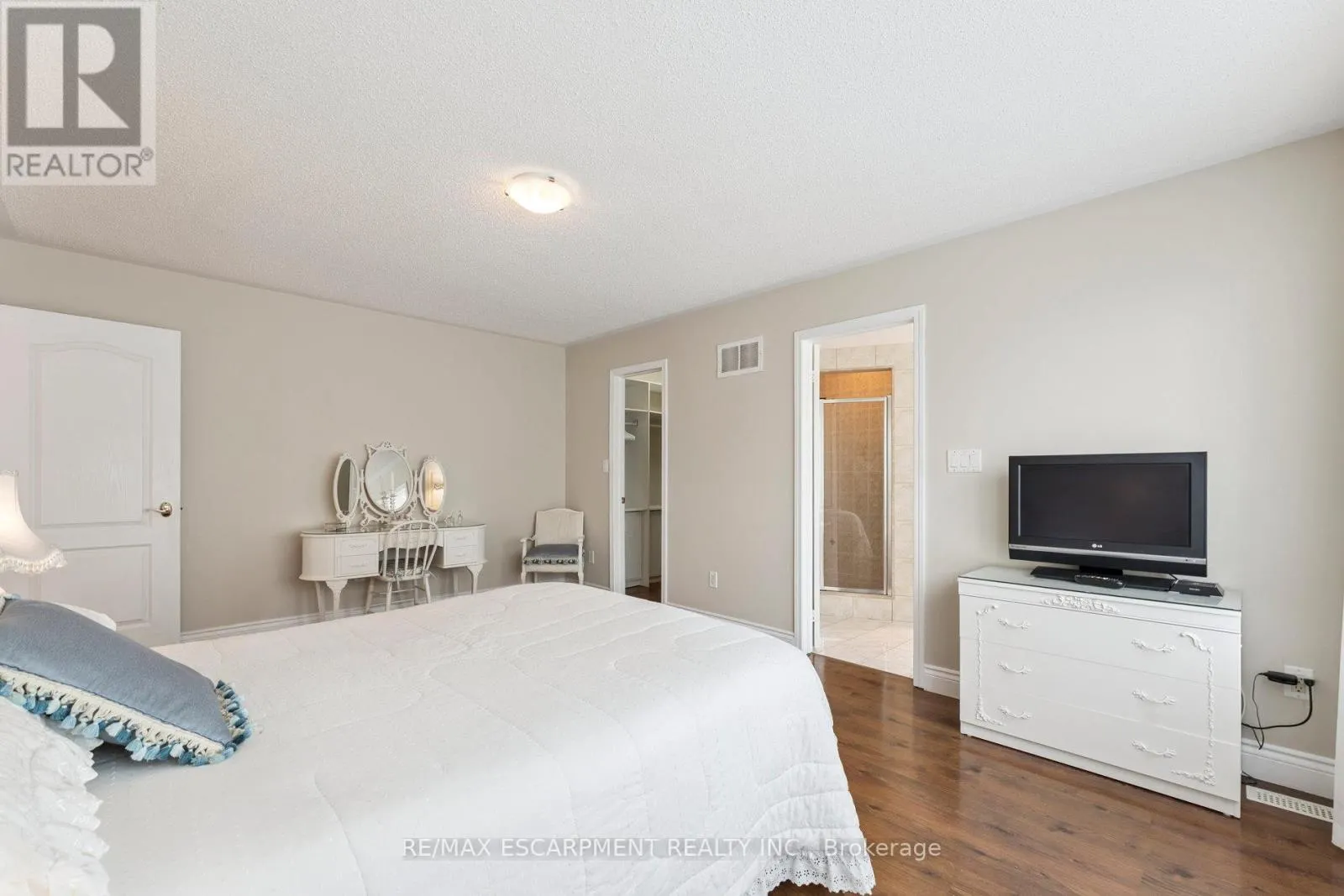 1650 ALLAN CRESCENT