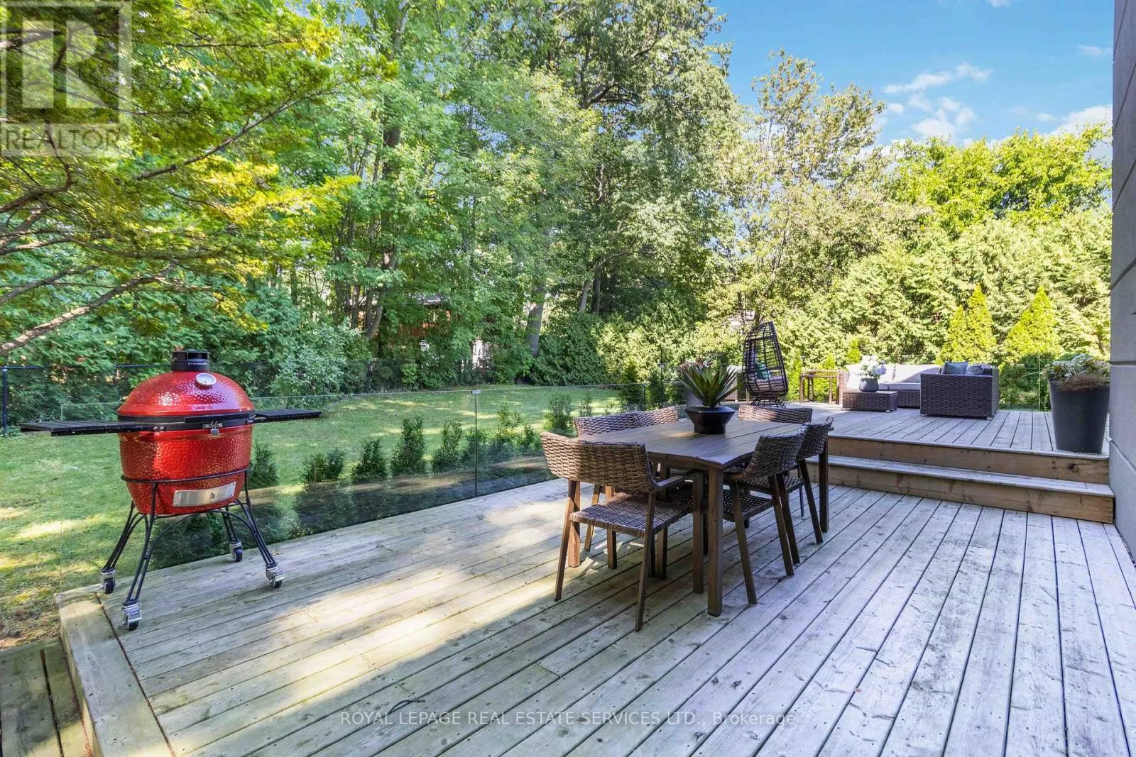 1489 ROGERSWOOD COURT