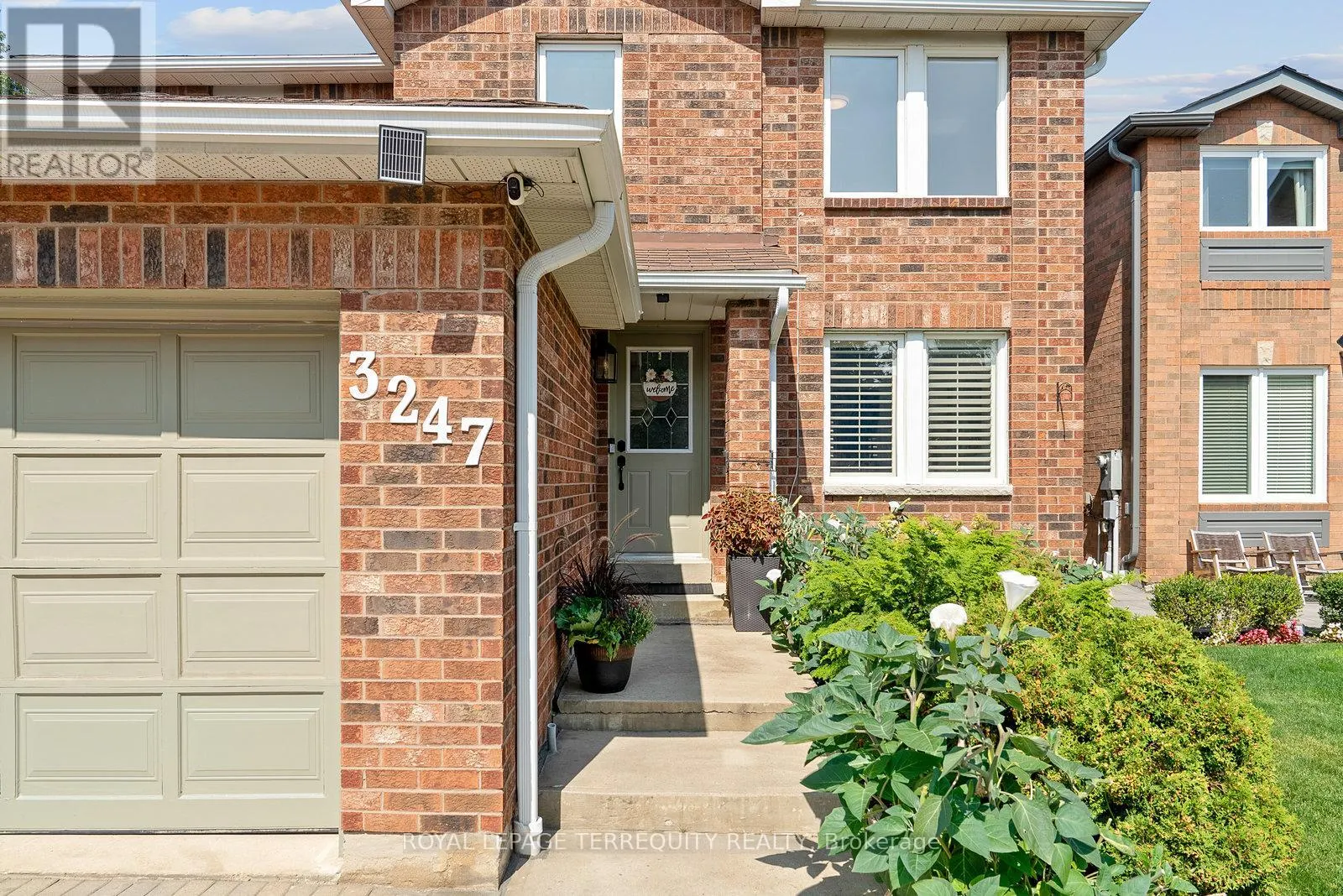 3247 DOVETAIL MEWS