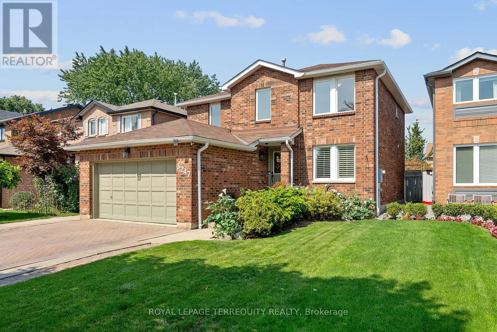 3247 DOVETAIL MEWS