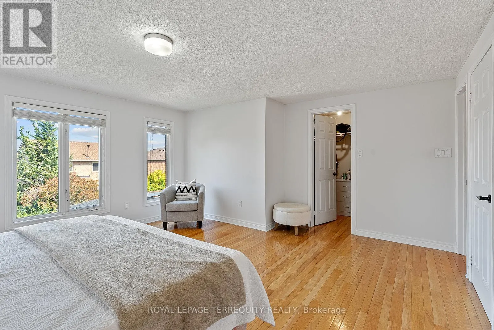 3247 DOVETAIL MEWS