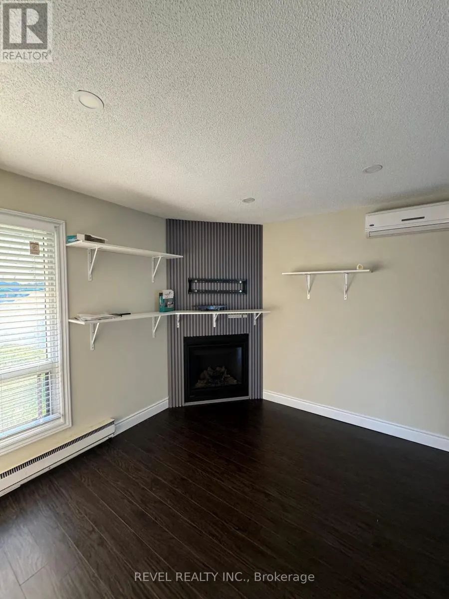 24 GRAND RIVER COURT