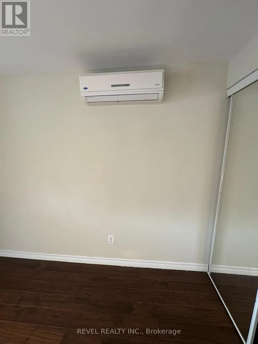 24 GRAND RIVER COURT