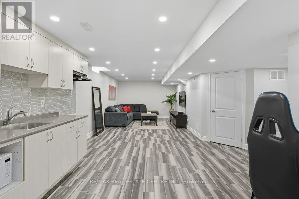 20 BONAVISTA DRIVE