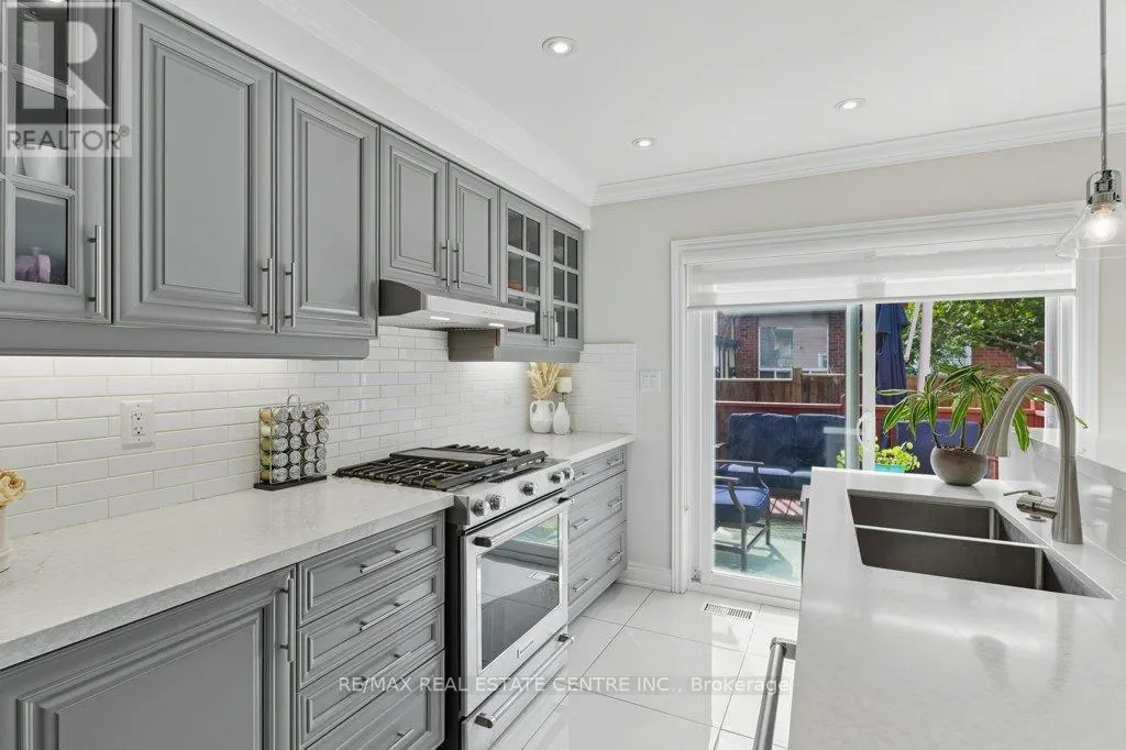 20 BONAVISTA DRIVE