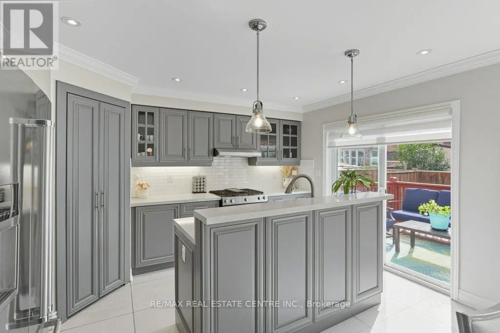 20 BONAVISTA DRIVE
