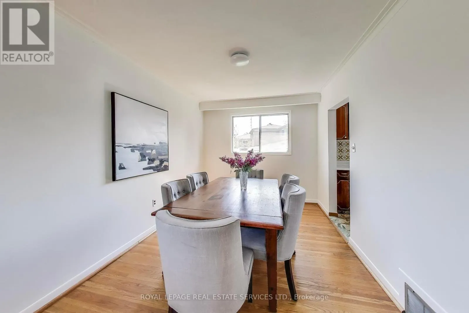251 DRIFTWOOD AVENUE