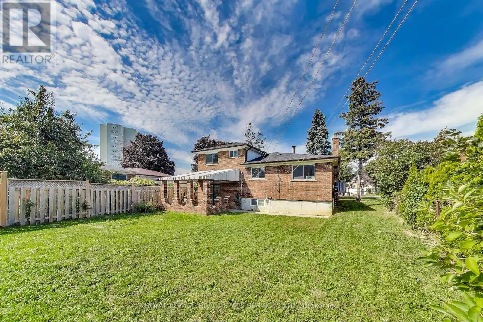 251 DRIFTWOOD AVENUE