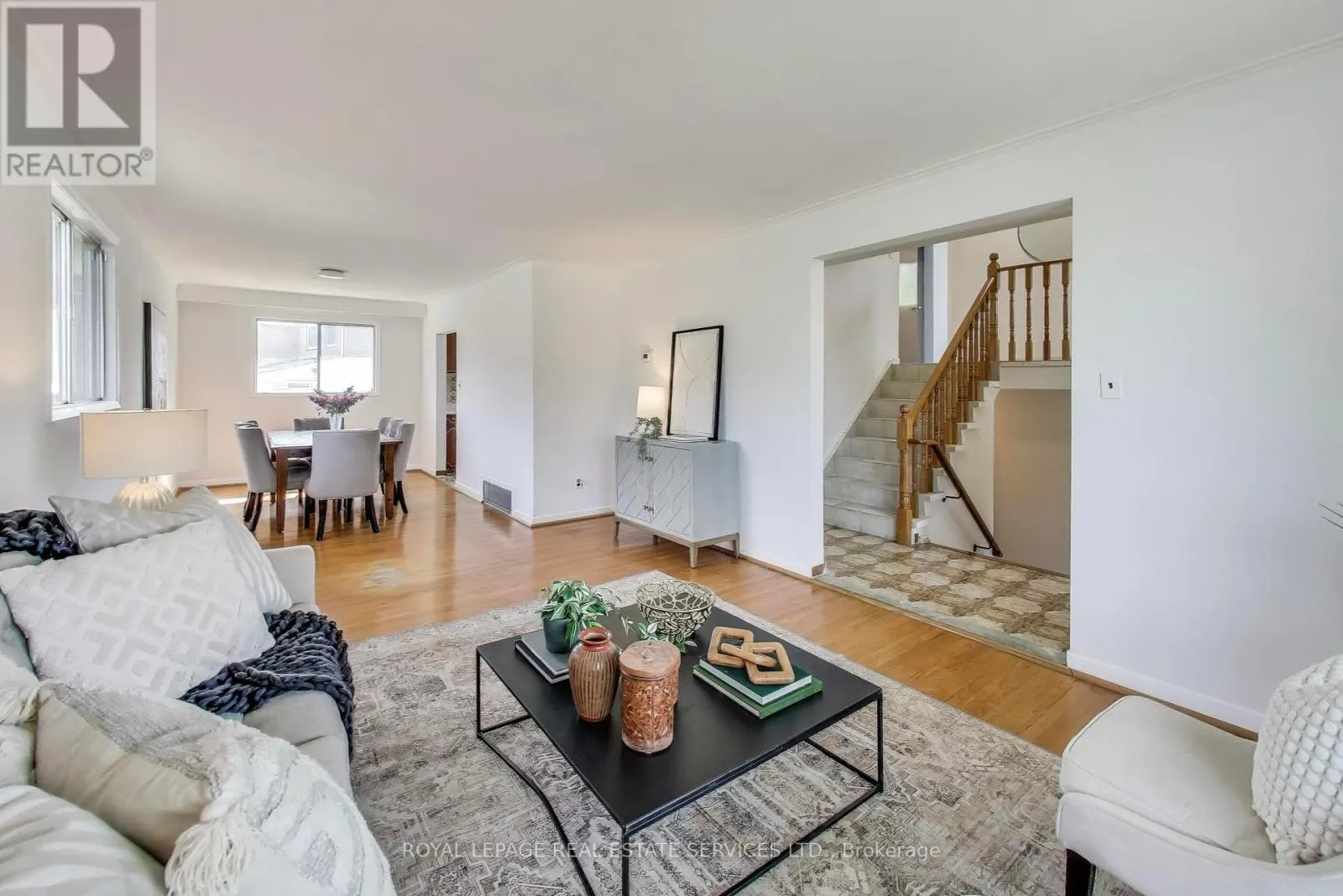 251 DRIFTWOOD AVENUE